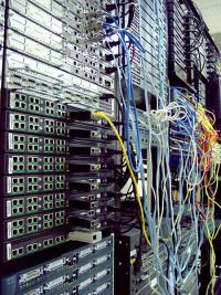 ADSL’ DE REKABET ÜCRETİ 10 YTL’ NİN ALTINA ÇEKTİ